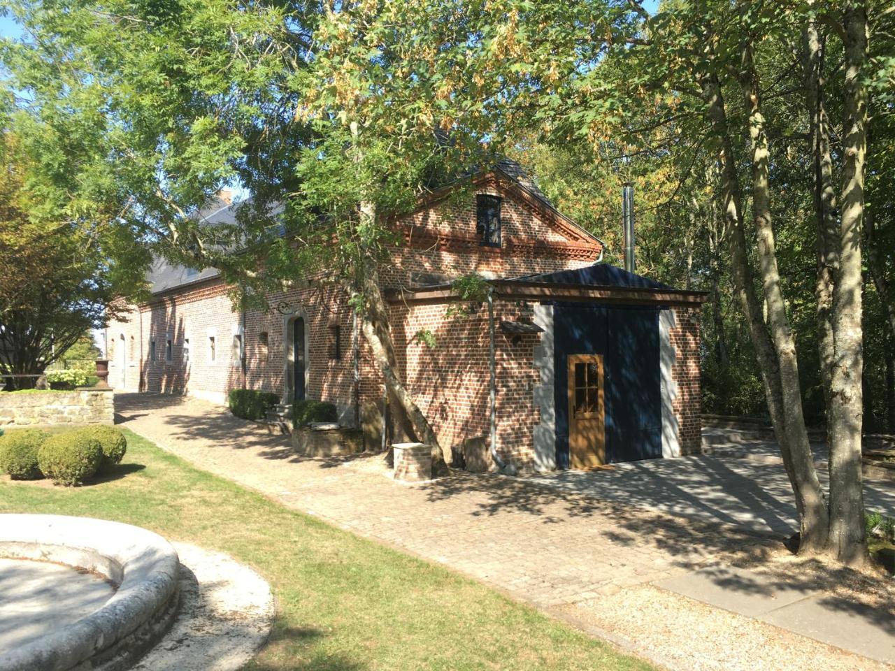 Les Confidences De Messire Sanglier, Stylished Guest Houses Beauraing Exterior foto